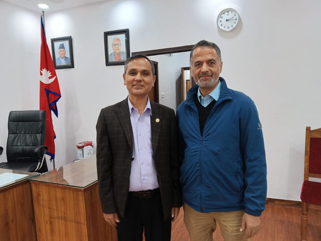 गृहमन्त्रीसँग सुनिल बाबुको भेट, भ्रष्टाचारविरुद्ध खरो रूपमा उत्रन सुझाव