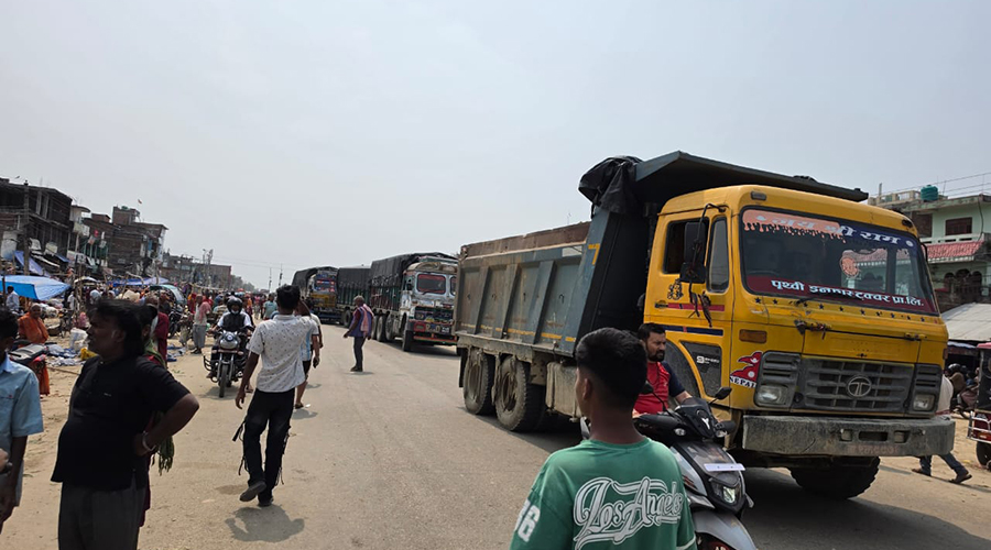 सिरहामा टिपरको ठक्करबाट पैदलयात्रीको मृत्यु