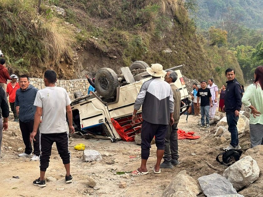 २ जनाको मृत्यु, १२ जना घाइते लमजुङमा जिप दुर्घटना हुदा